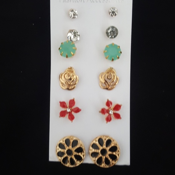 6 pairs of earrings - Picture 2 of 2